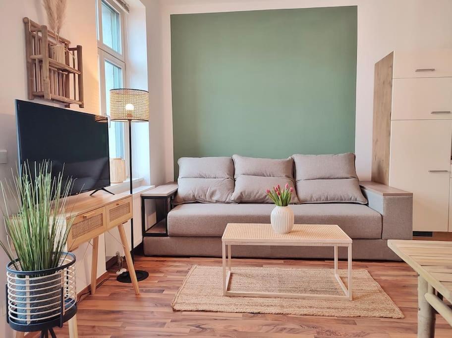 Coffeelounge: Zentrale Mit Kueche Inkl. Kaffee * Dresden
